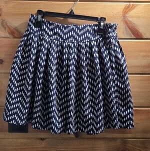 Wet Seal Navy and White Skater Skirtet Sea XS 0081
